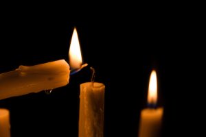 One Killed After Pickup Truck Crashes Into Apt on Sycamore School Rd